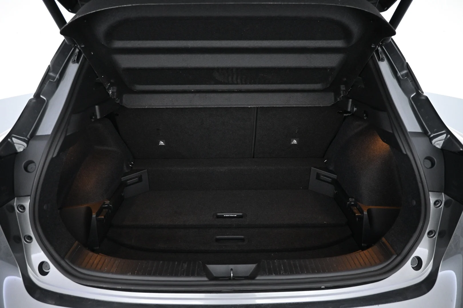 Car Image - 6lwoF4ud9Erh5lqiZNMmNv