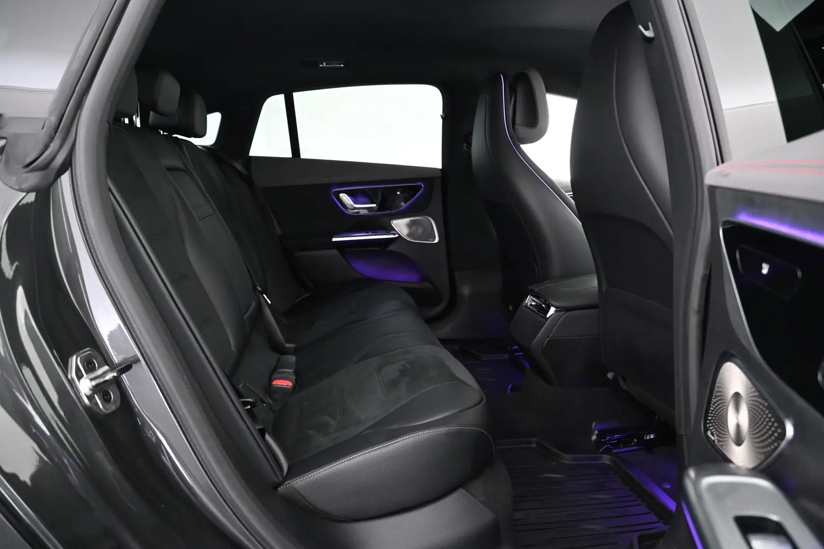 Car Image - 7fGZ7ztht2kHKUD8yBqrAo