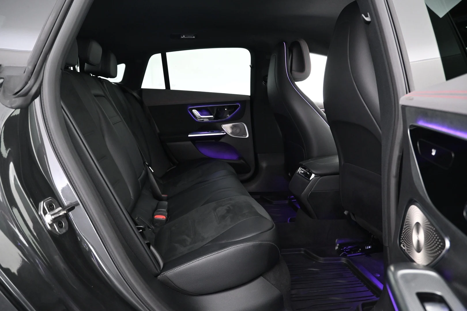 Car Image - 7fGZ7ztht2kHKUD8yBqrAo