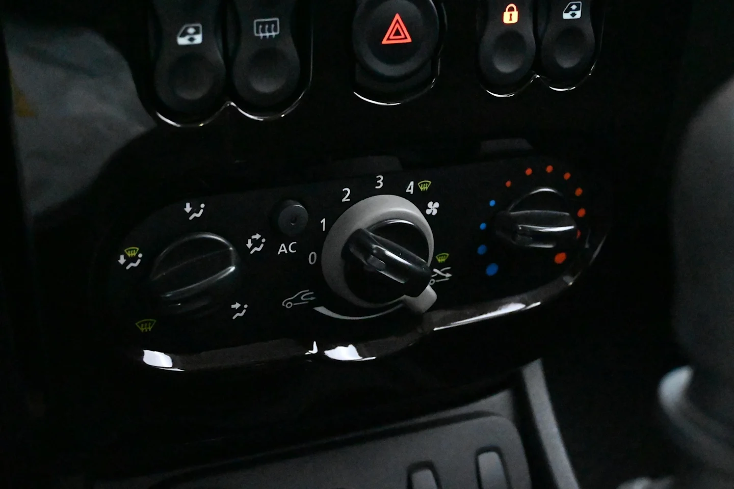 Car Image - FH0xSYGWIhjmWGdmv5fL2