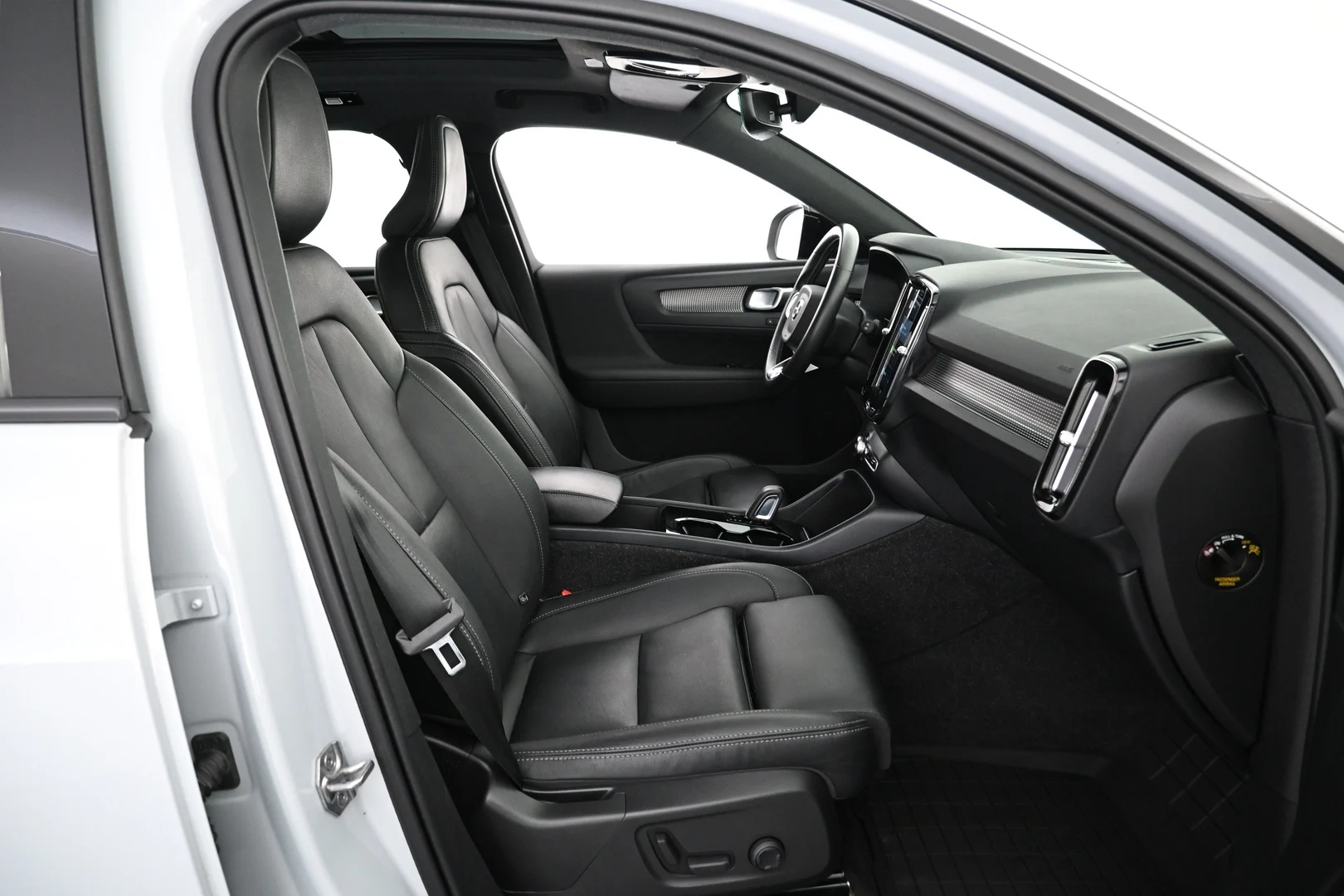 Car Image - 4303oW5TtQKTKQbotizraC