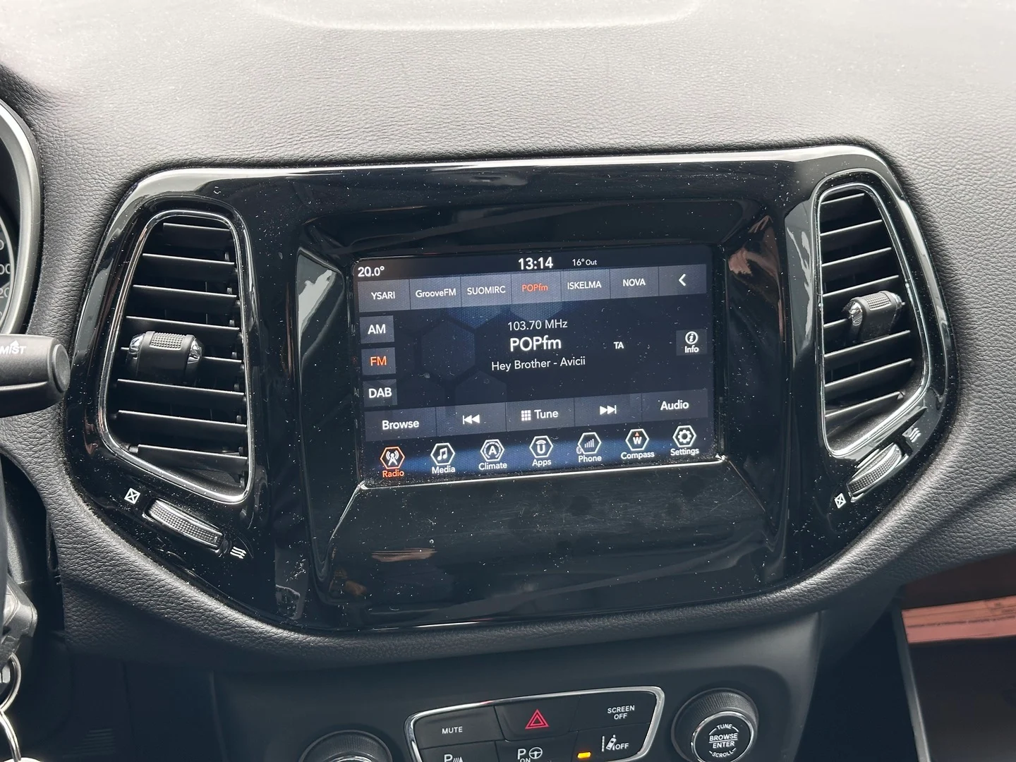 Car Image - 7kS6aF3LT4RlimUHk90vuY