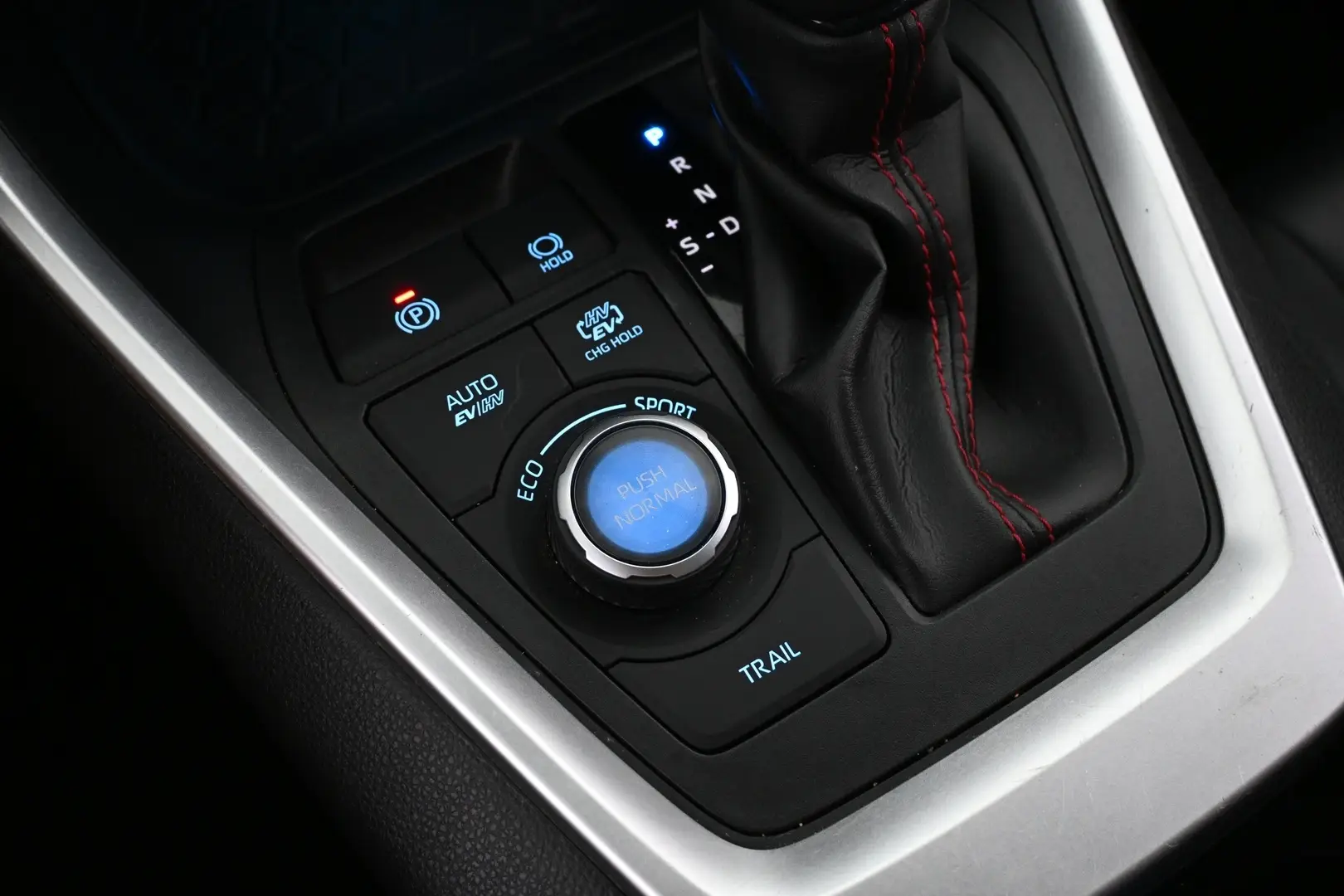 Car Image - 3EiiYGUp6XvJDncb9sjRMa