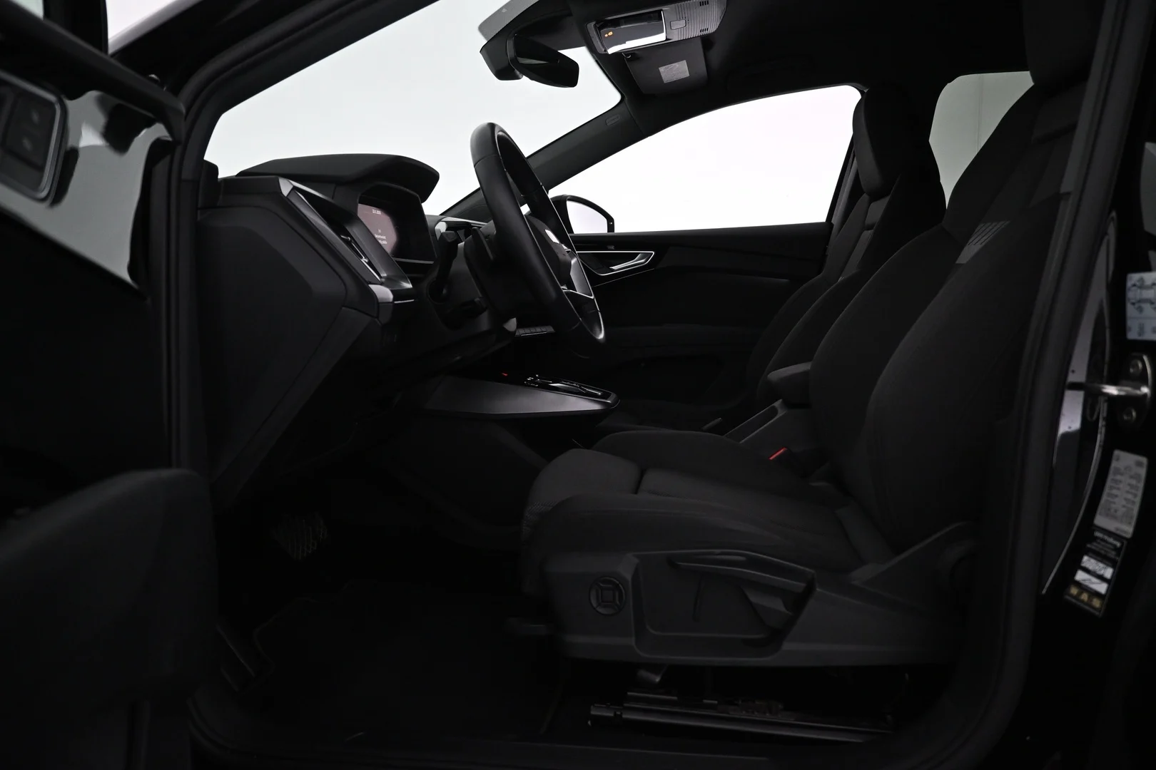 Car Image - 7t44yno6vPUfSJfG2Mm7xd