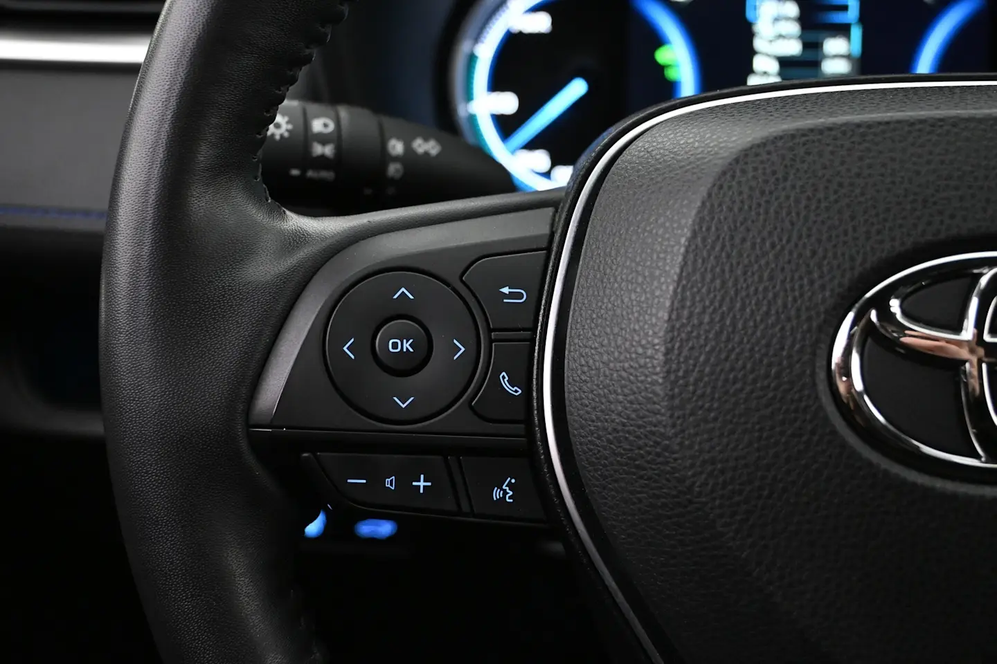 Car Image - 4VFBXO9mQZa5G3XqObkOxS