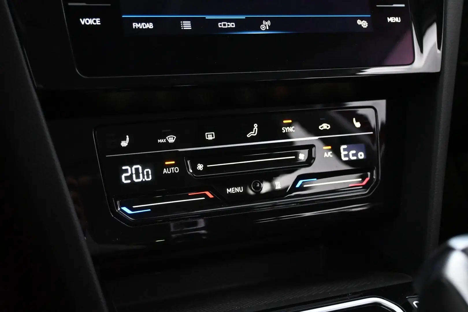 Car Image - 4hFCgmGpJ2AMhU88ymQ69w