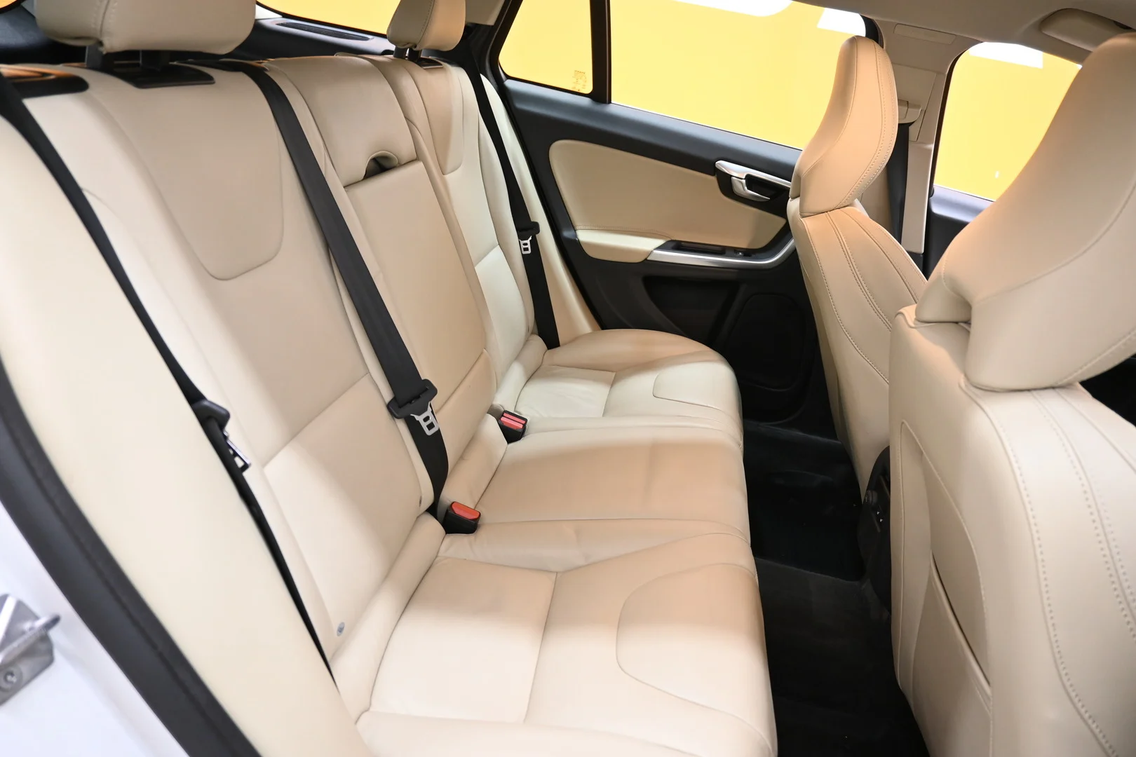 Car Image - 7mn8quq9DwT8kngozPDzW7