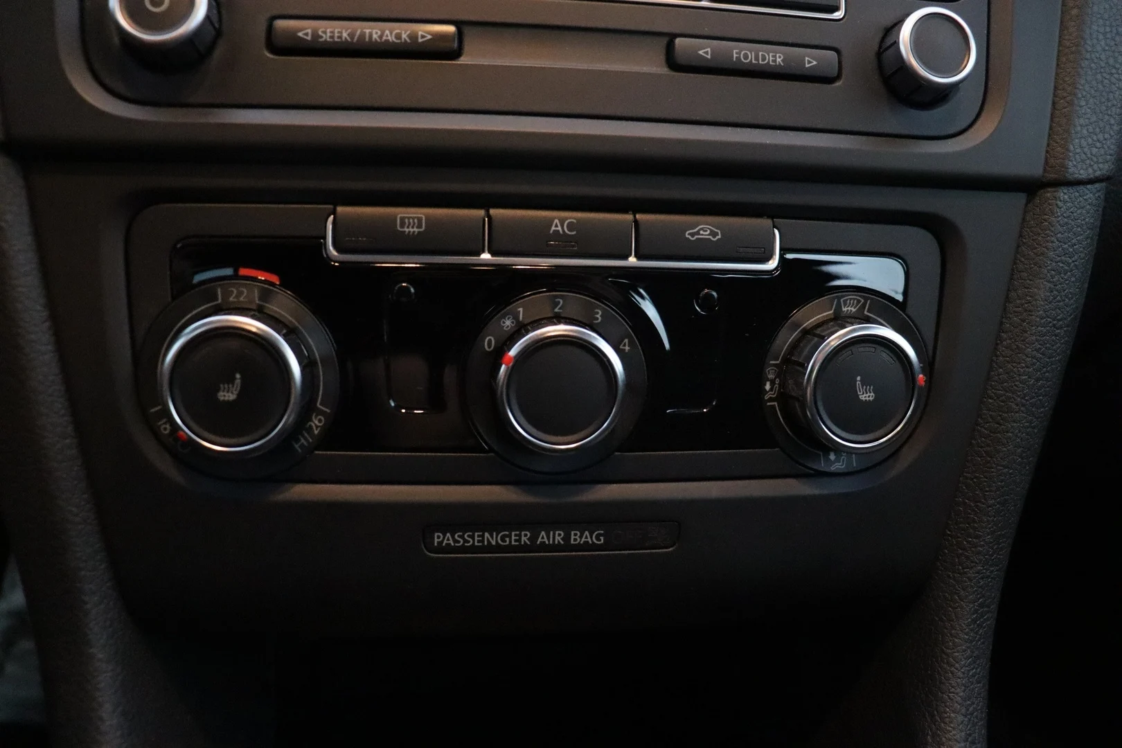 Car Image - 3uNULYLTODNeMHGqE5qCxm