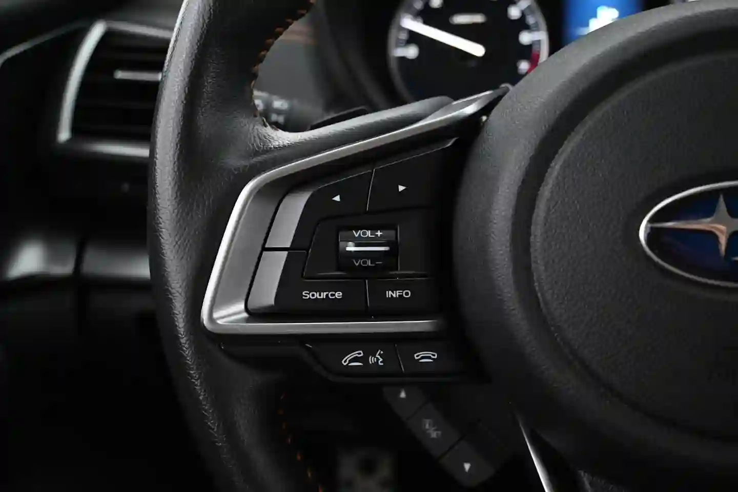 Car Image - 59kb0aRmb20zl75Mn9UMXR