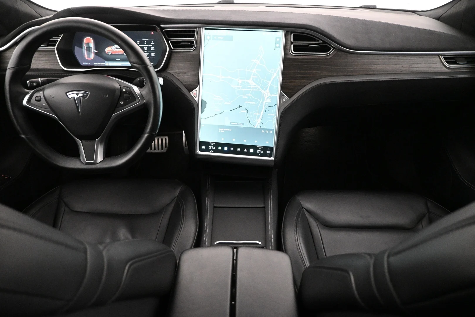 Car Image - 7fcB6kdy30sHeLYBLiplpr