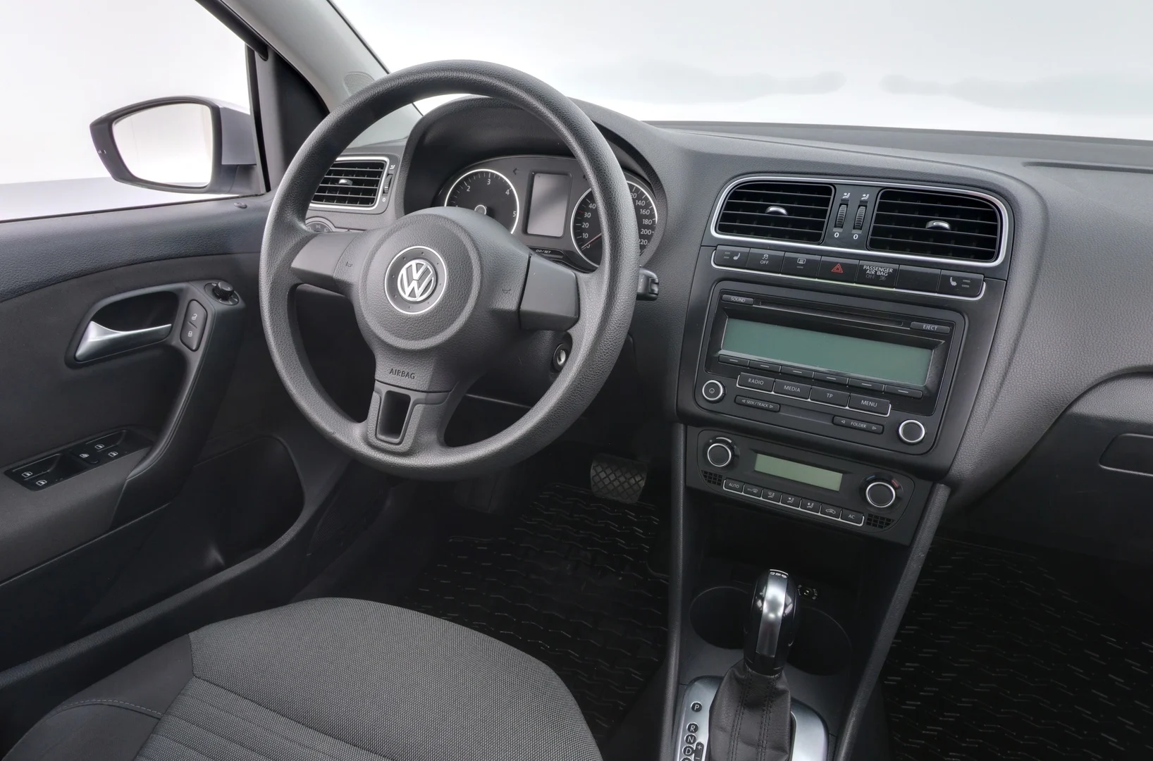 Car Image - 6W8fAvQzh4dj0c5prkbUTv