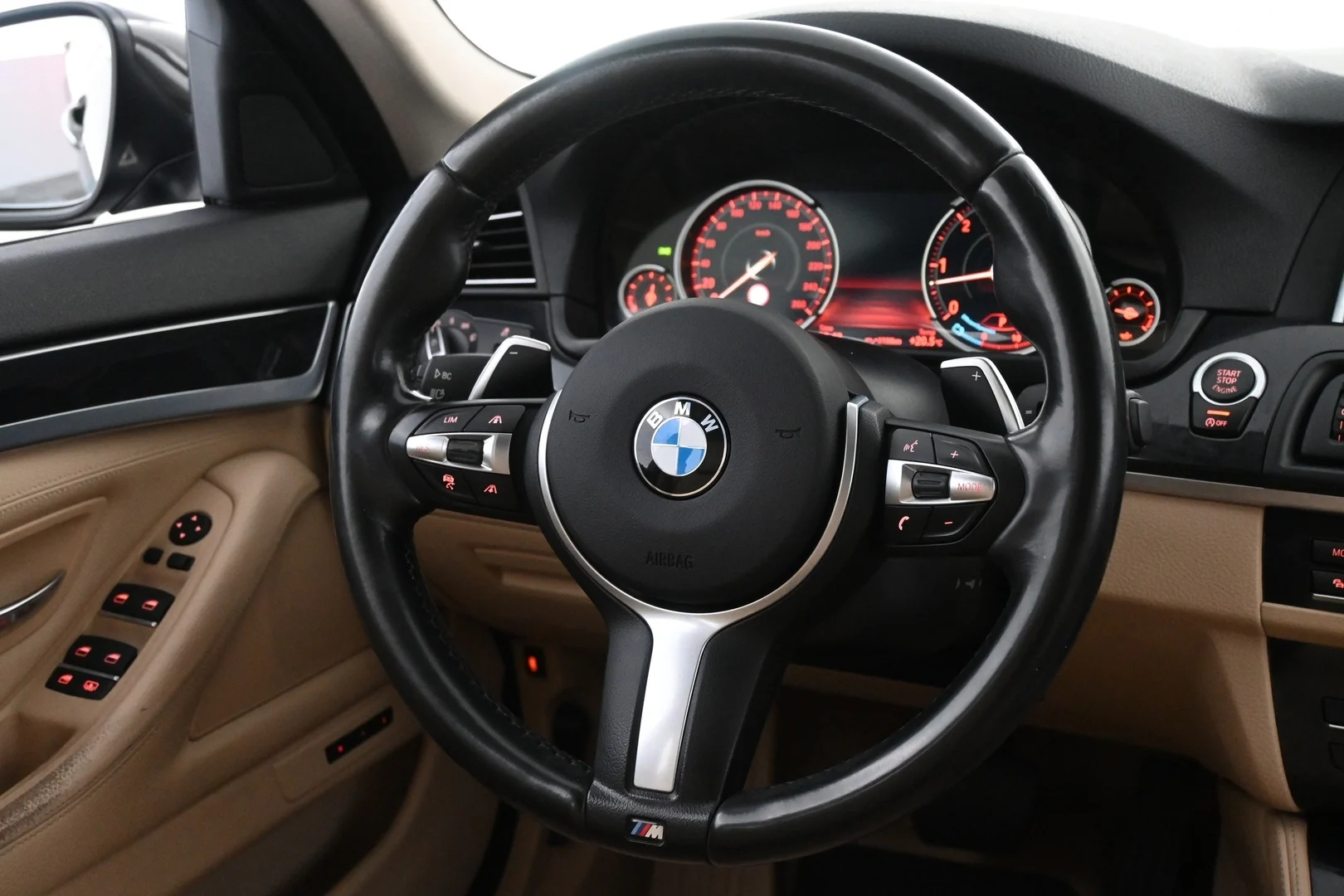 Car Image - 2QlVBRasV1XKM1xrVUv5nd