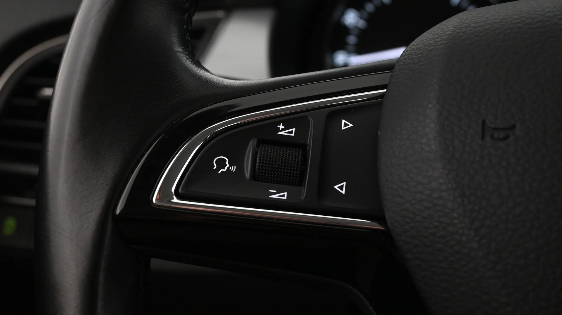 Car Image - 3t0vU4M1kBhniKABHfkFoh