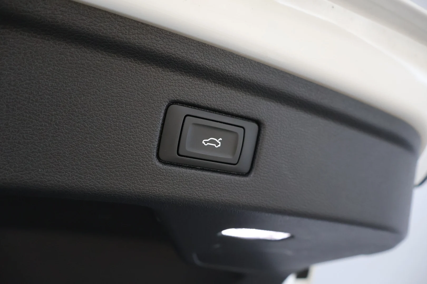 Car Image - 6fEc0dnveoR3toTQ7eE1hC