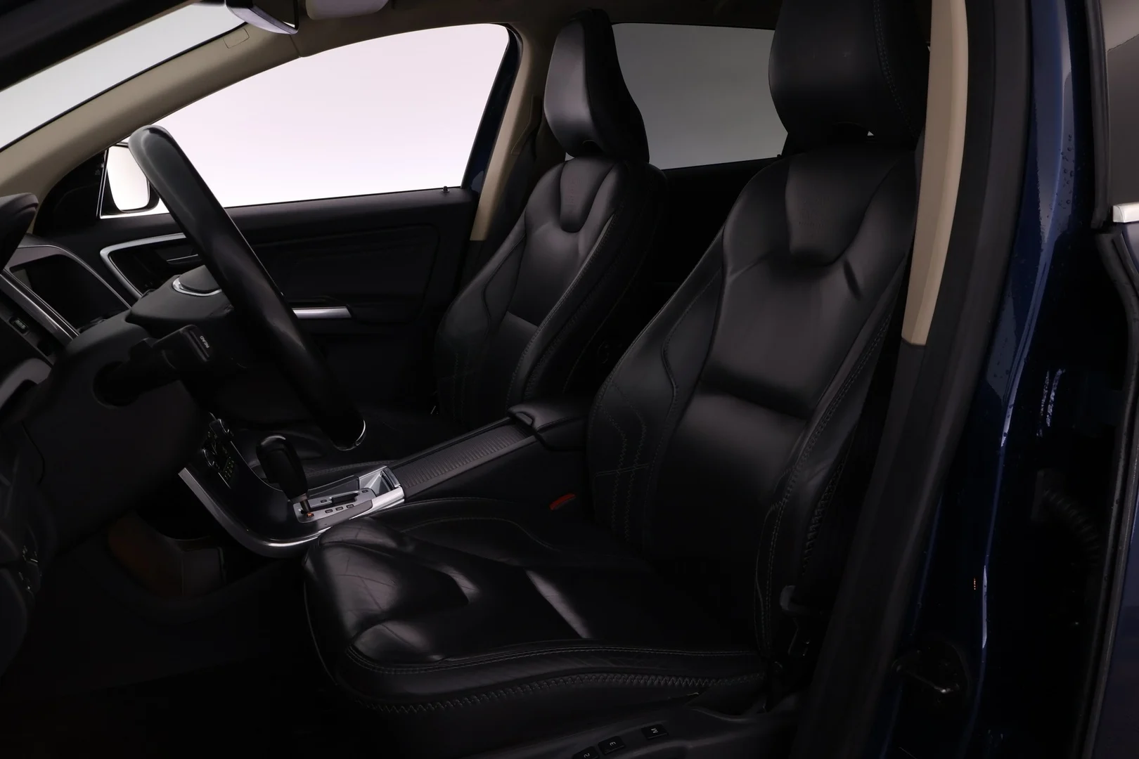 Car Image - 3BIhHpoRJqdmFxXRaCoGWd