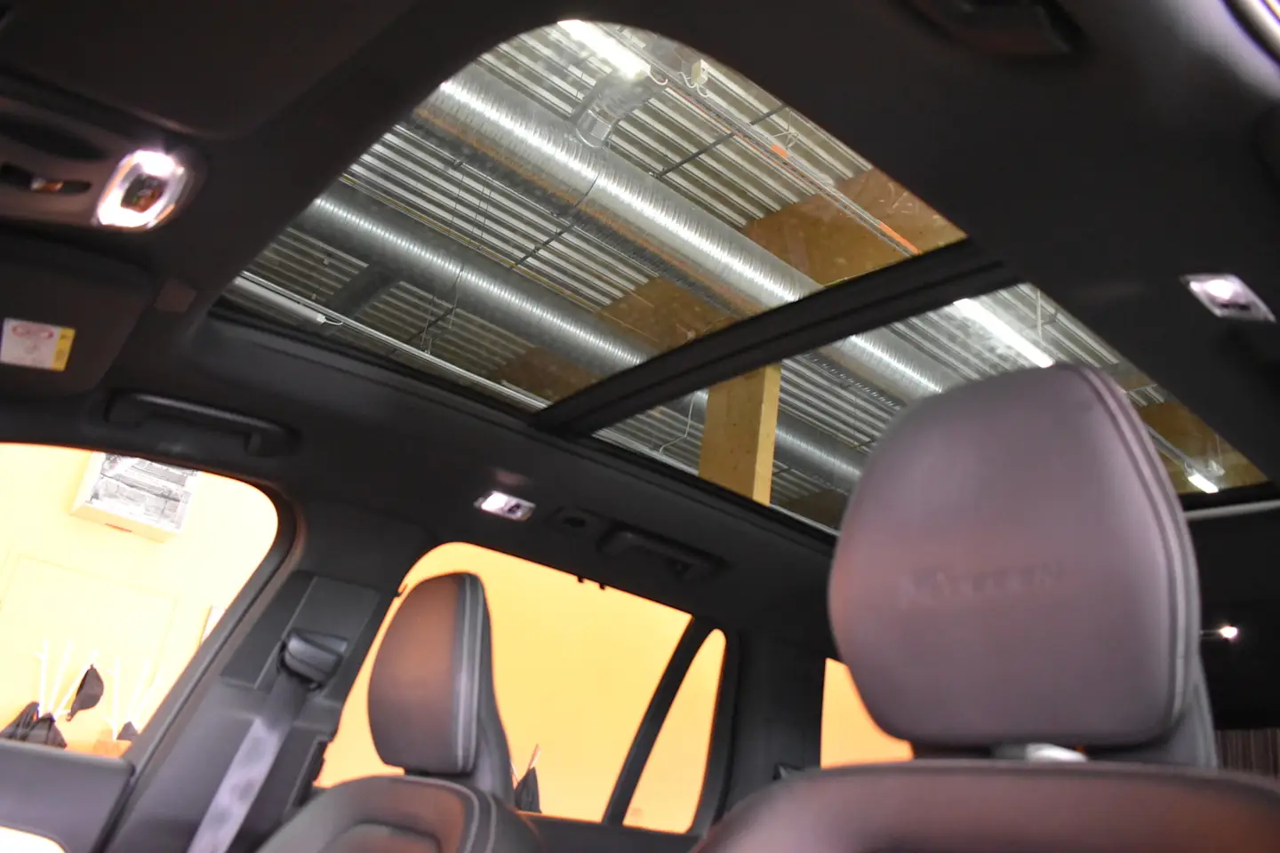 Car Image - 48R3Hpnoy2msRn9dzgeoWo