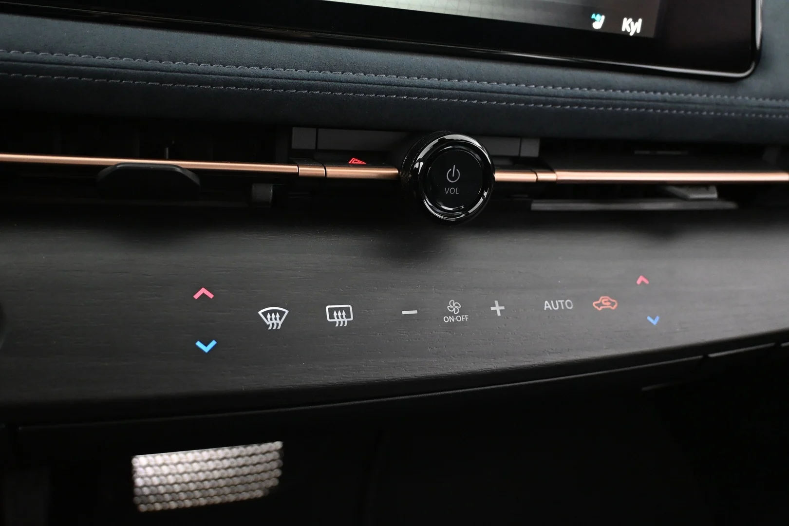 Car Image - 22JeBtsnUKRxF4LF5M73Lr