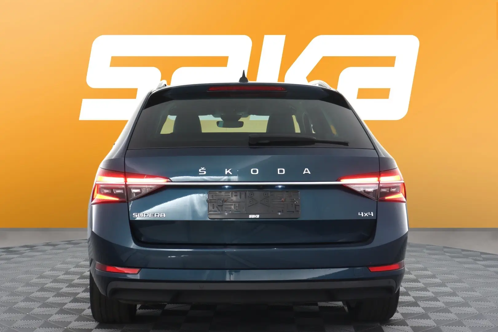 Car Image - 2sfBEFXzBDiBLKB4q5M40j
