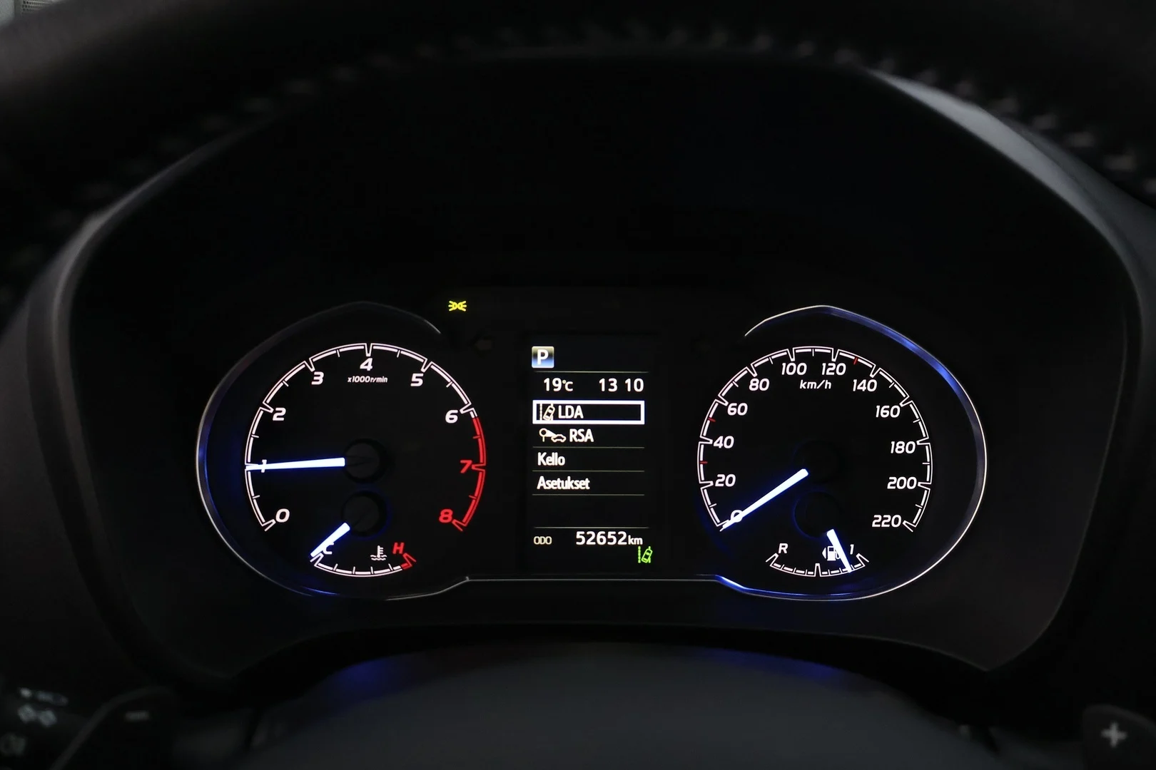 Car Image - 1FVcUnLmlvrwfTcT0AwLPe