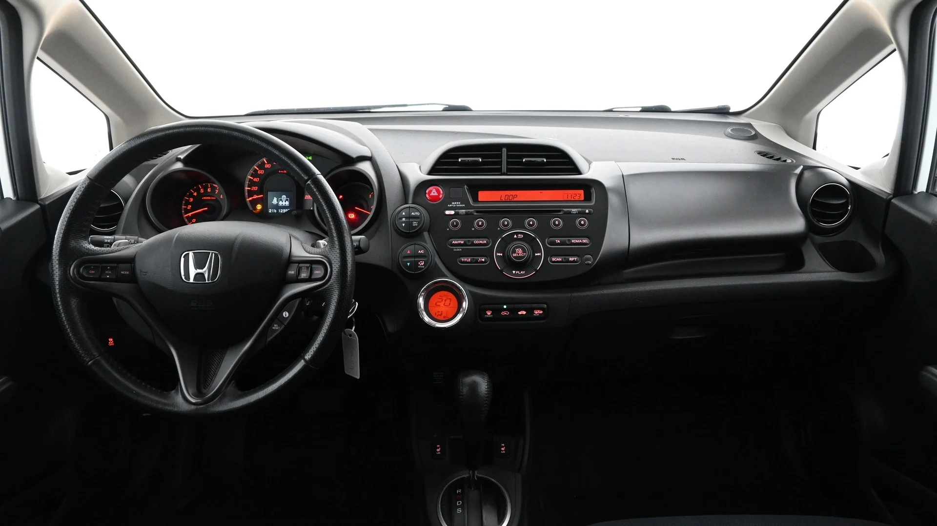 Car Image - 4nYXwUVLFFMrEsMtEP2RGp