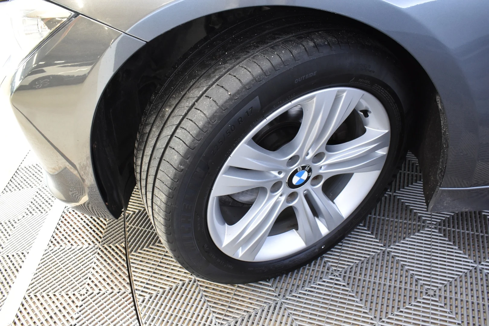 Car Image - 1TZF6r6CNJl91anDx86UsO