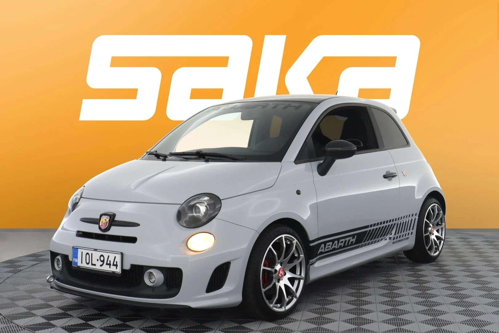 Car Image - oKVR2MVfsATWLC3ML7oFI