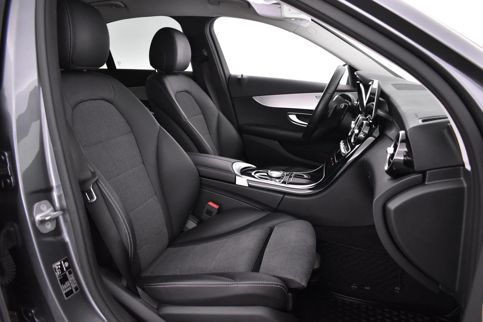 Car Image - 7jiUJKN0ChAty6qFHIT75j