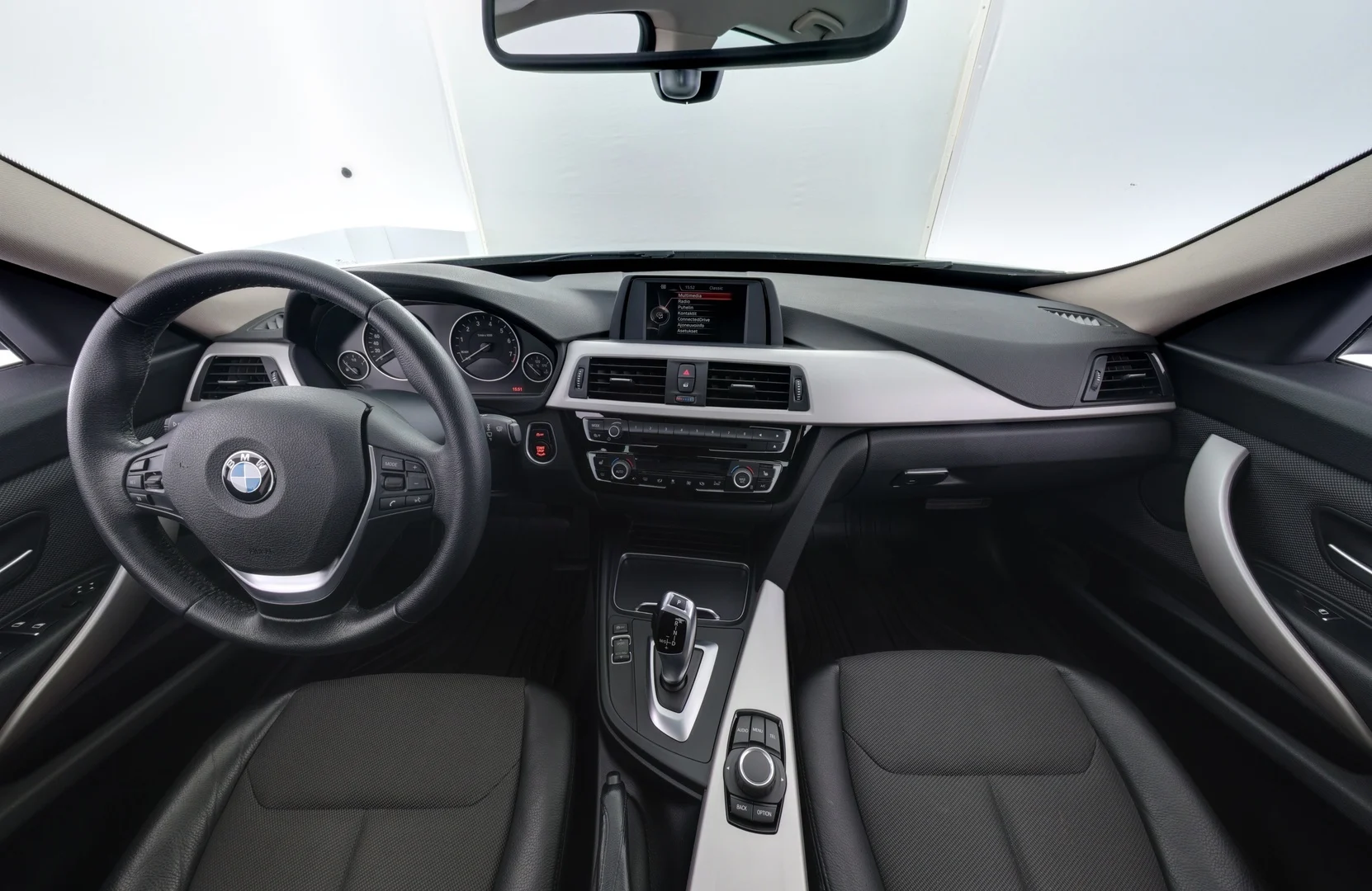 Car Image - 7qoQhVSRe0LLN4XzTwELJ7