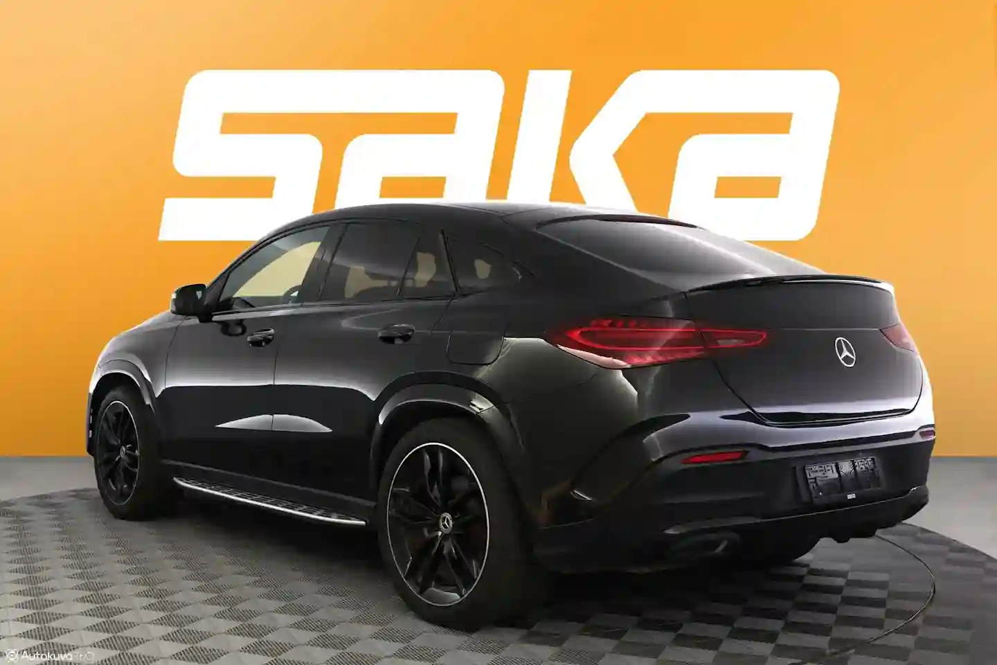 Car Image - zSMg2ikQm8q8U04Lr5DDN