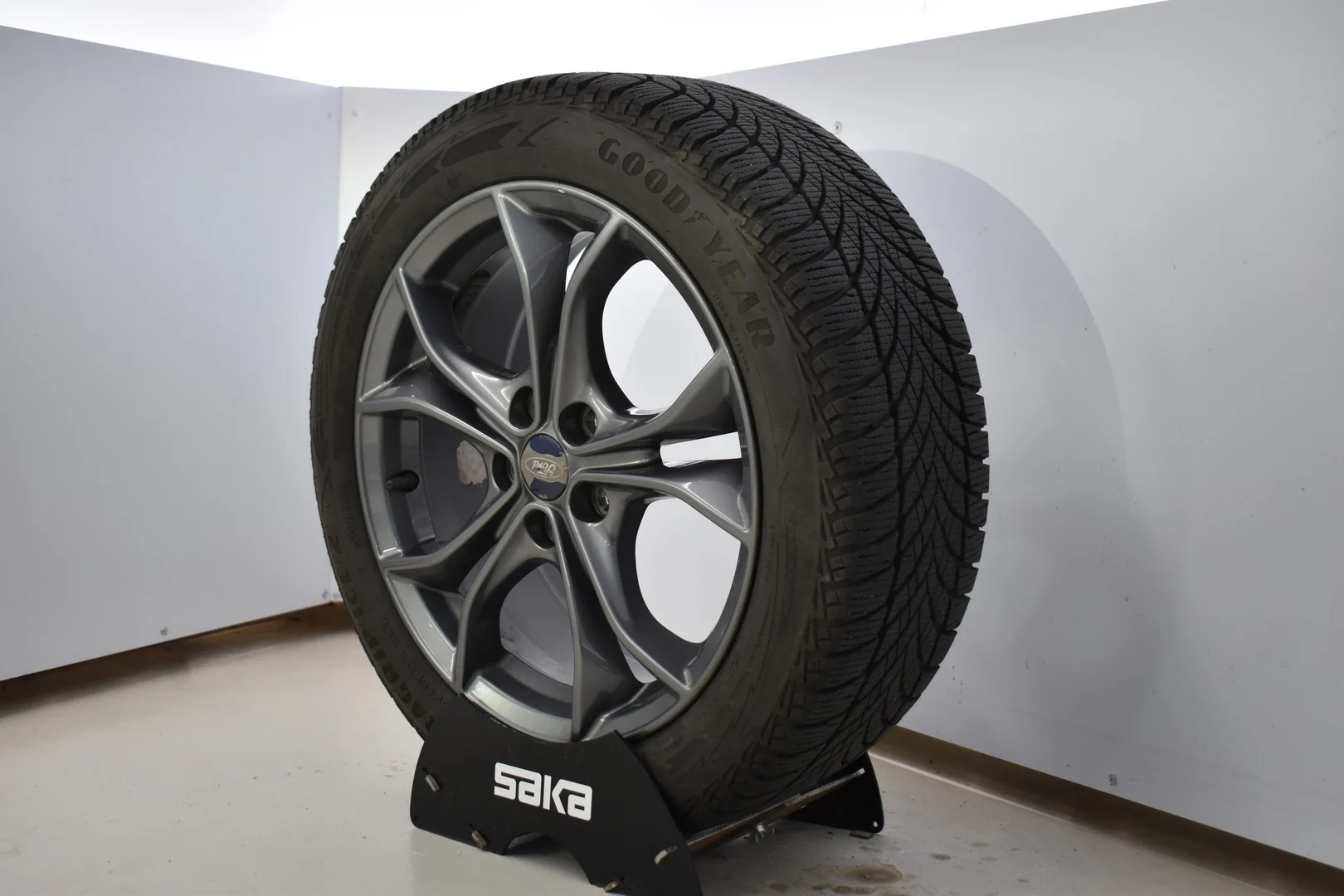 Car Image - lystnPHHk4tAJK4A3CfU3