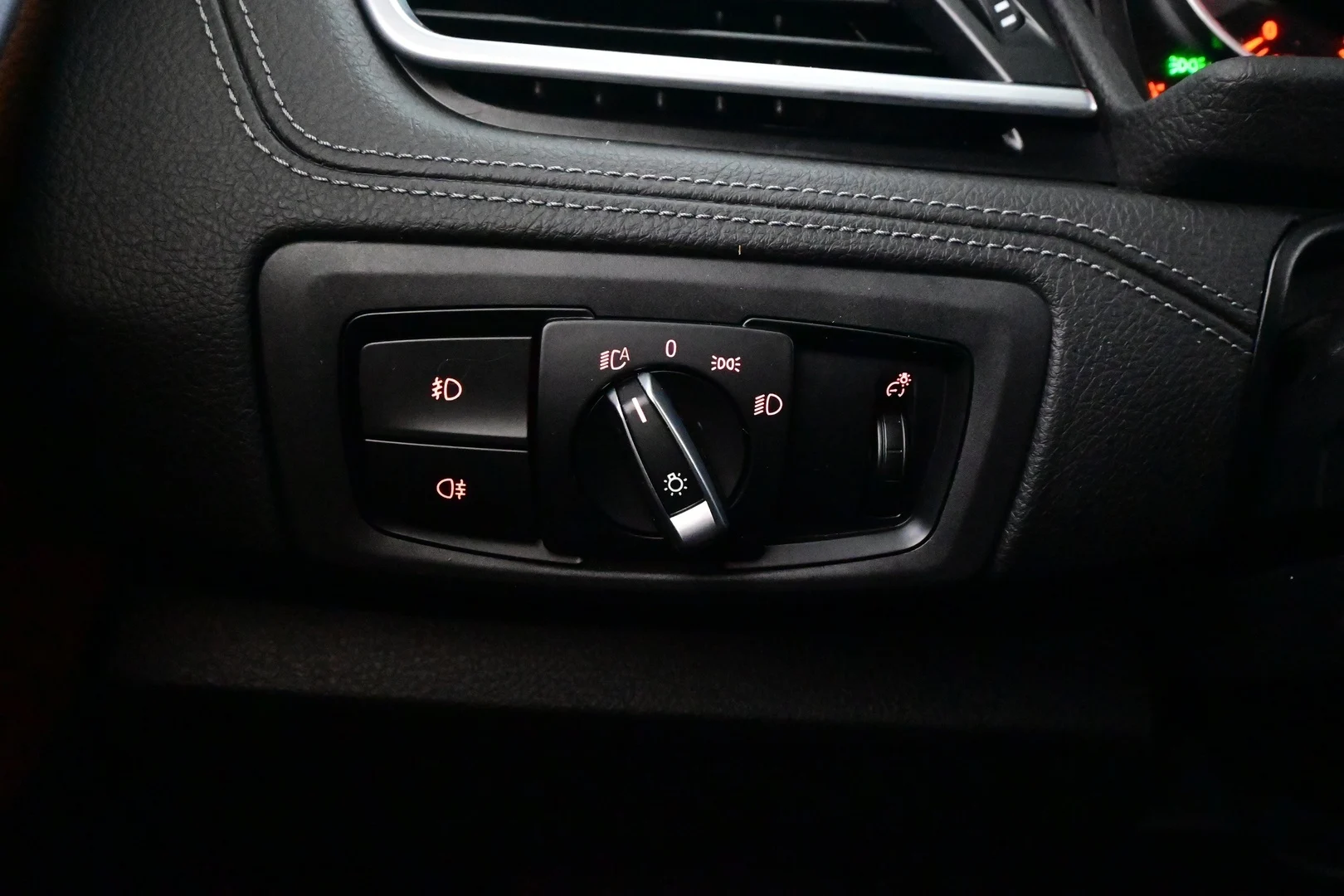 Car Image - 3hJqD85UuaIUzOaCclX7D4