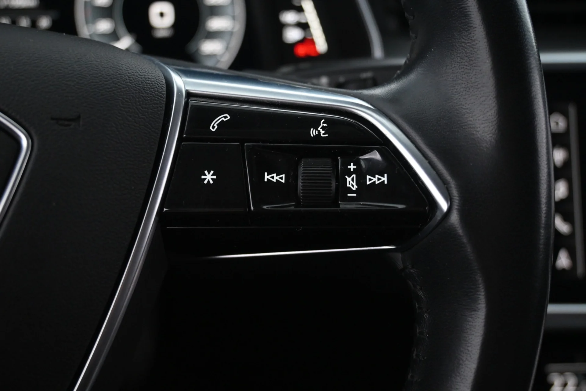 Car Image - 2Ja9MF9x5QJOfOWGbLtH7I