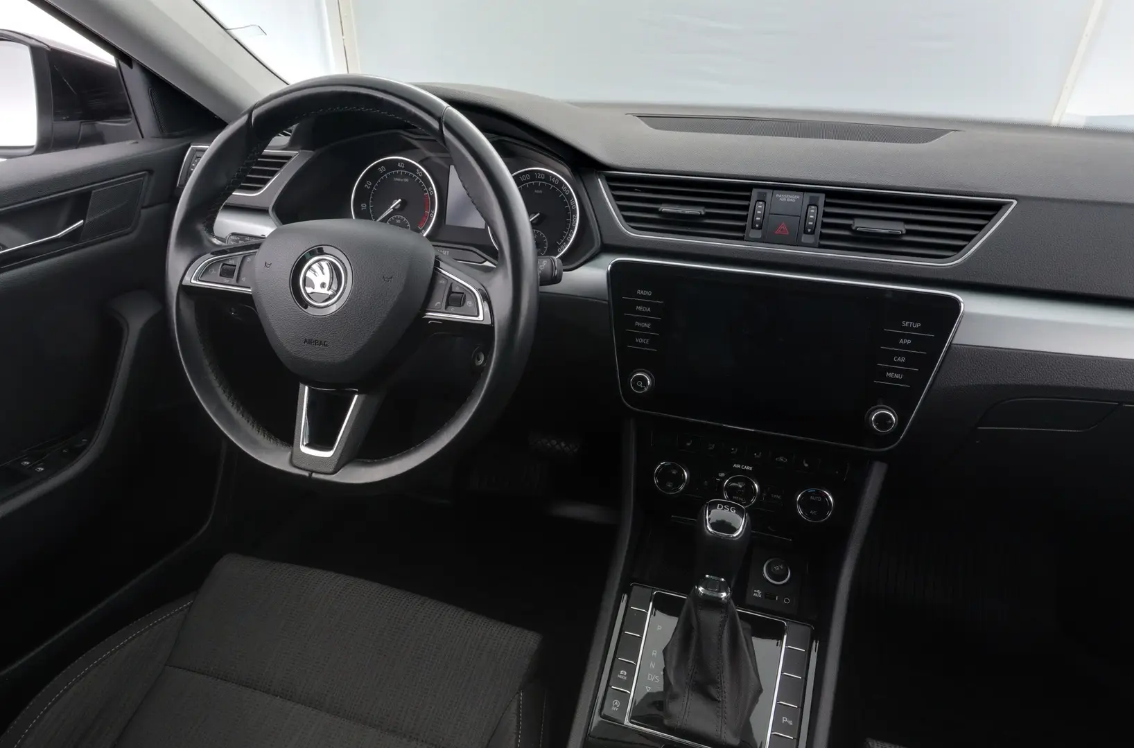 Car Image - 4pcGifHvjQoyo8zvudFfIZ