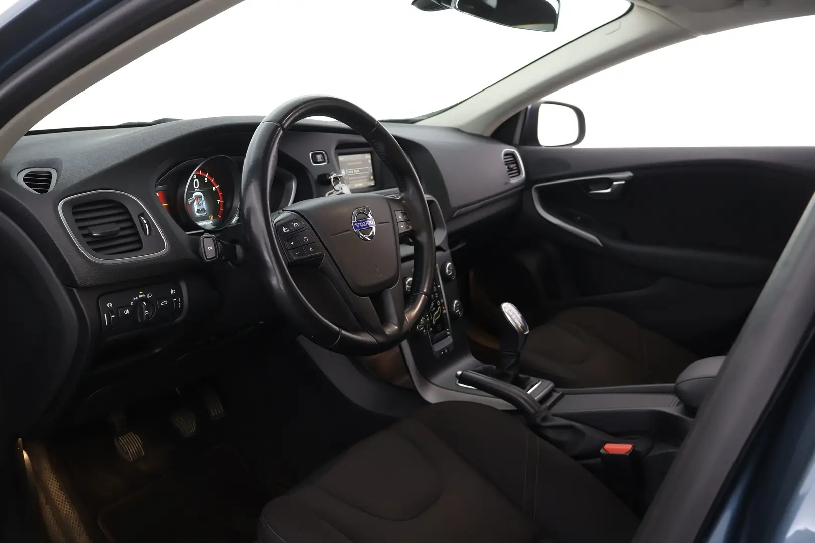 Car Image - 5VVjTj5PIbEMEqCtAG4O22