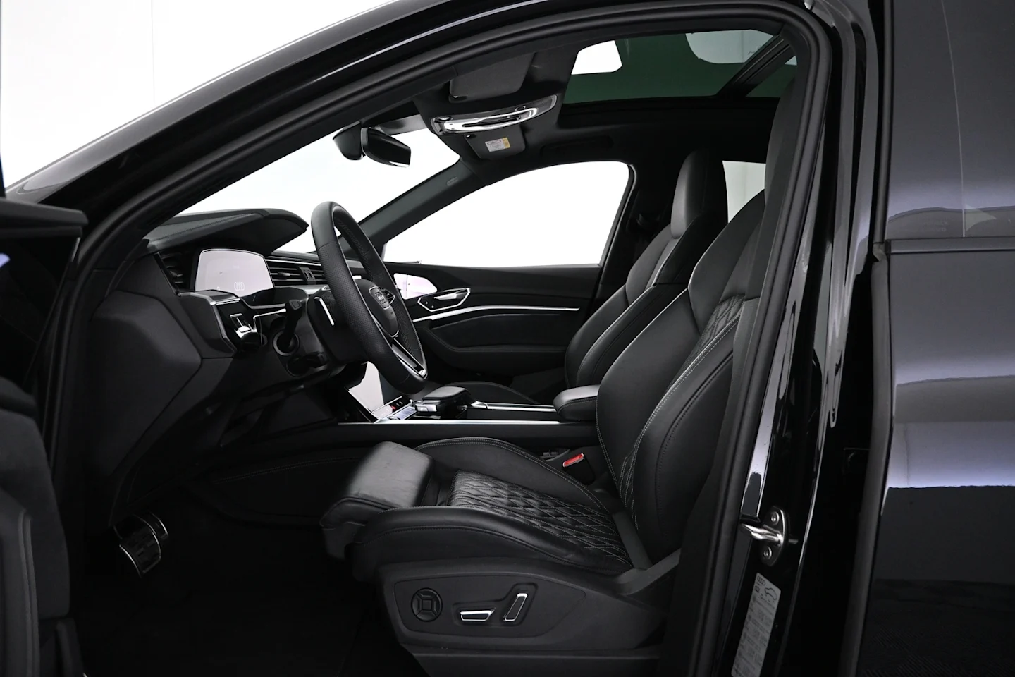 Car Image - 5u9TJip5Nrf9AxCPCv25G9