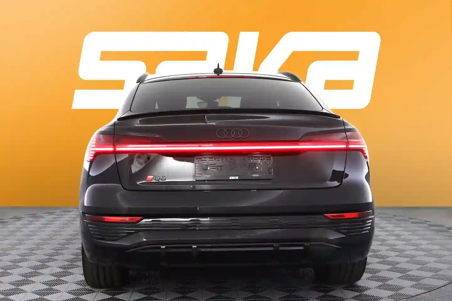 Car Image - 6Wzo2tKxZY8vx8dNzqxMYz