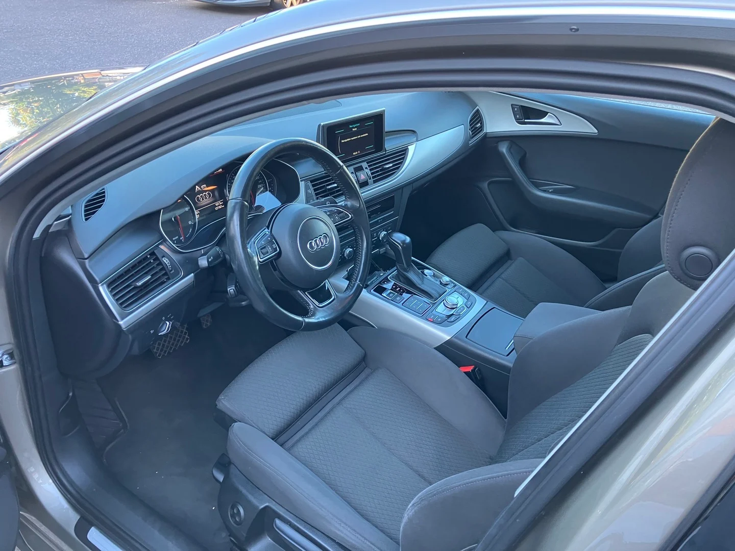 Car Image - 4vvQ2VLuYPqx6s87L23gSw