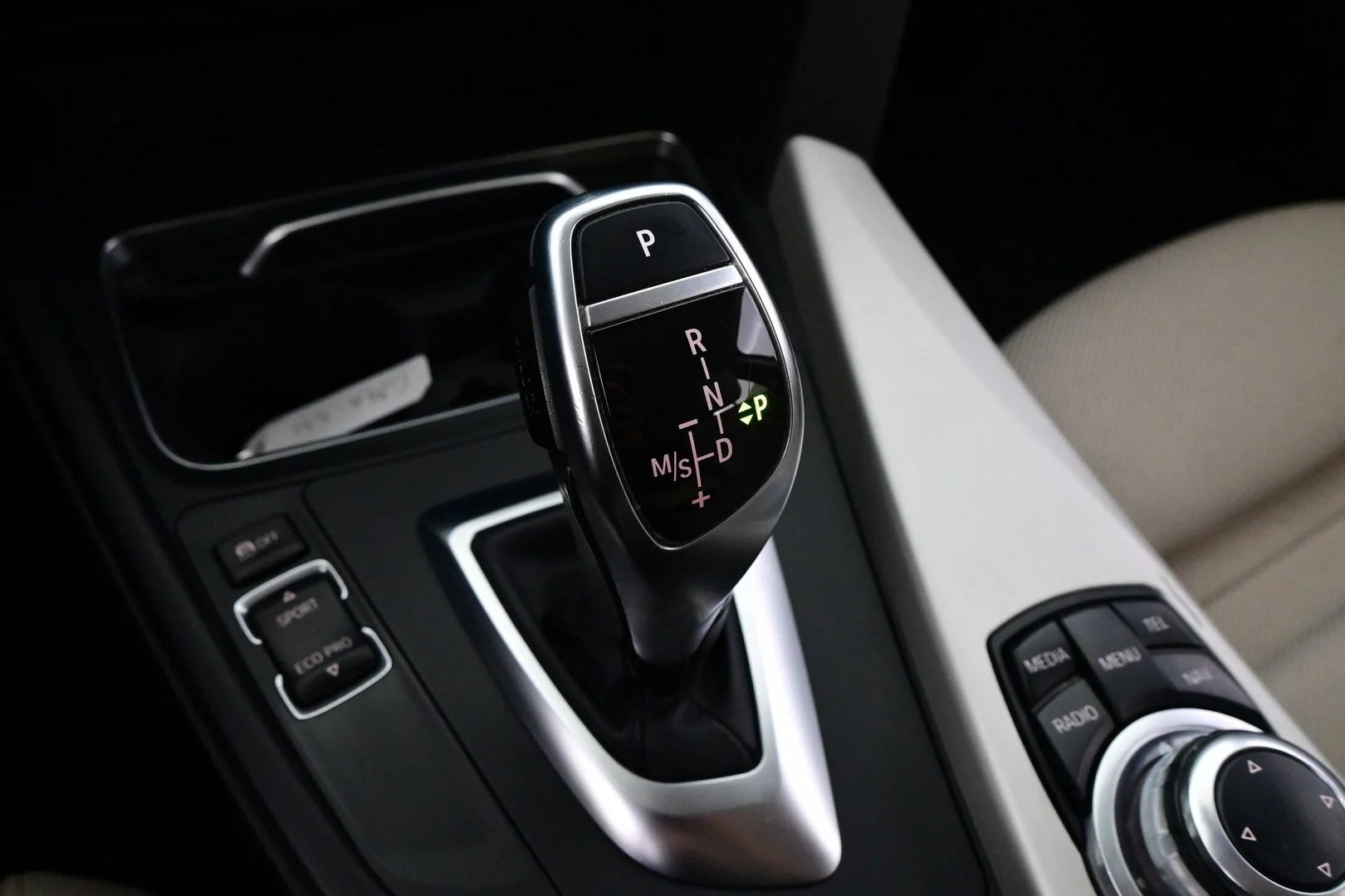 Car Image - 3IdlYemUscD6YniFGMtLoC