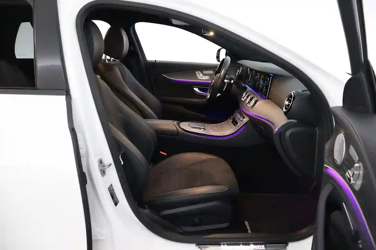 Car Image - xErIt2FKQq66TVIhLwFvK