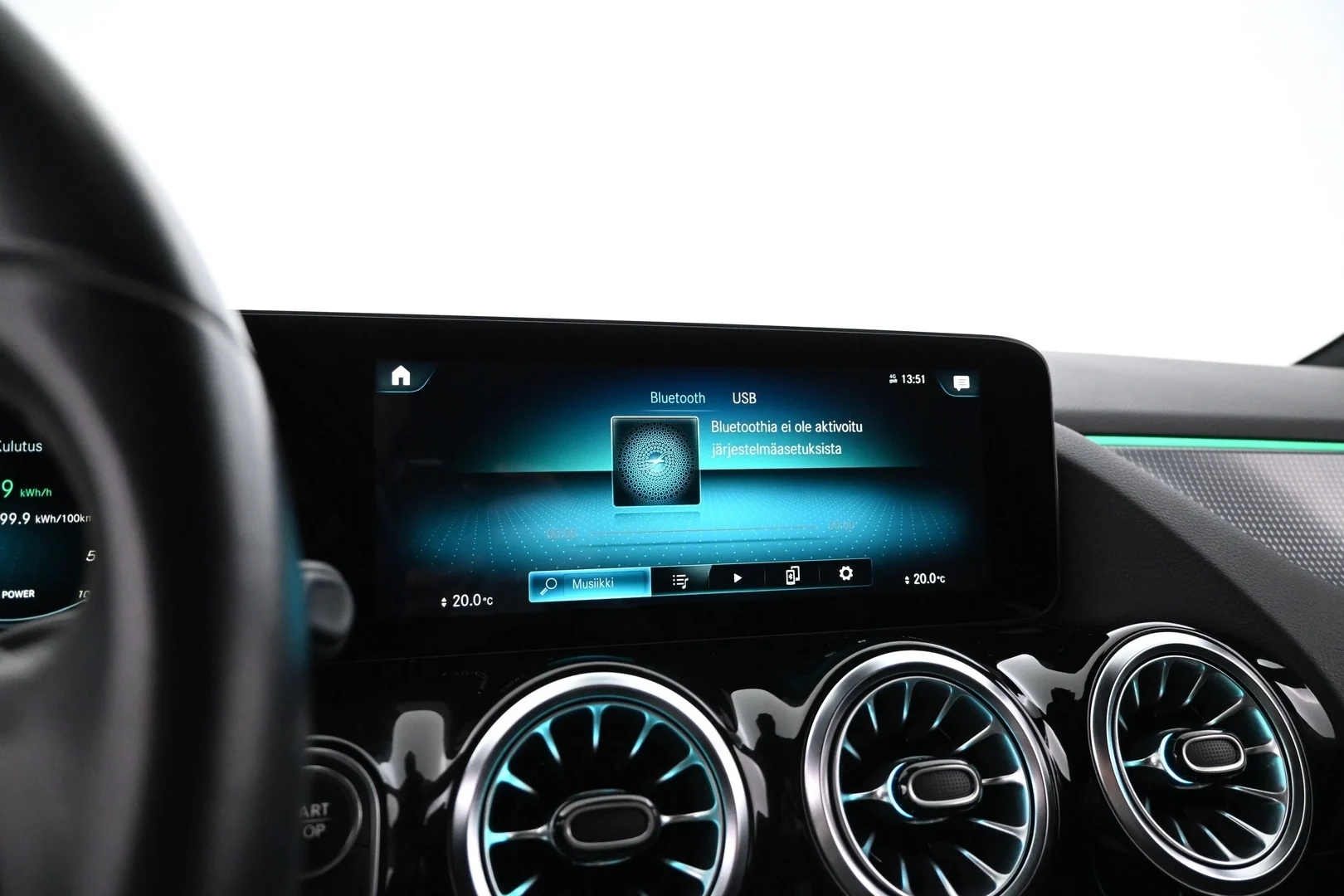 Car Image - 2T7IF9oAU3XIHAlm3c95wI