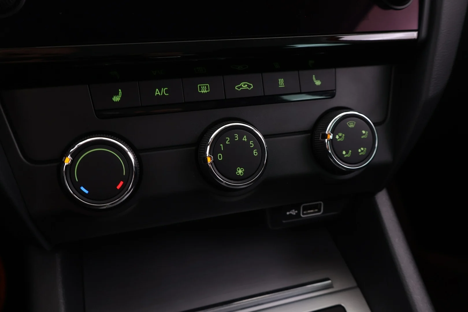 Car Image - 7jat3WjNV0lZMtONpn6vmC