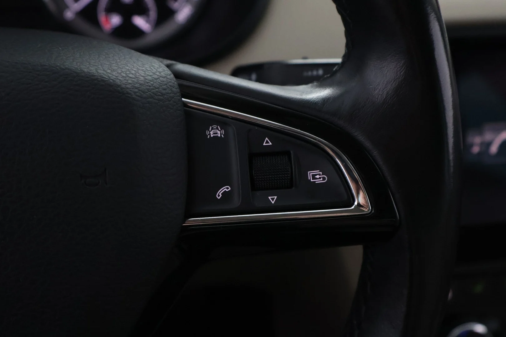 Car Image - 2bg8LmFLACIt1t0nywAlG3