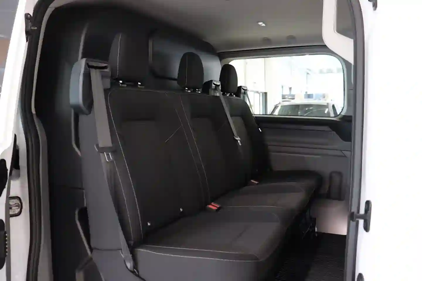 Car Image - 2lEGvc6vtL3EXkPp7JGFsM