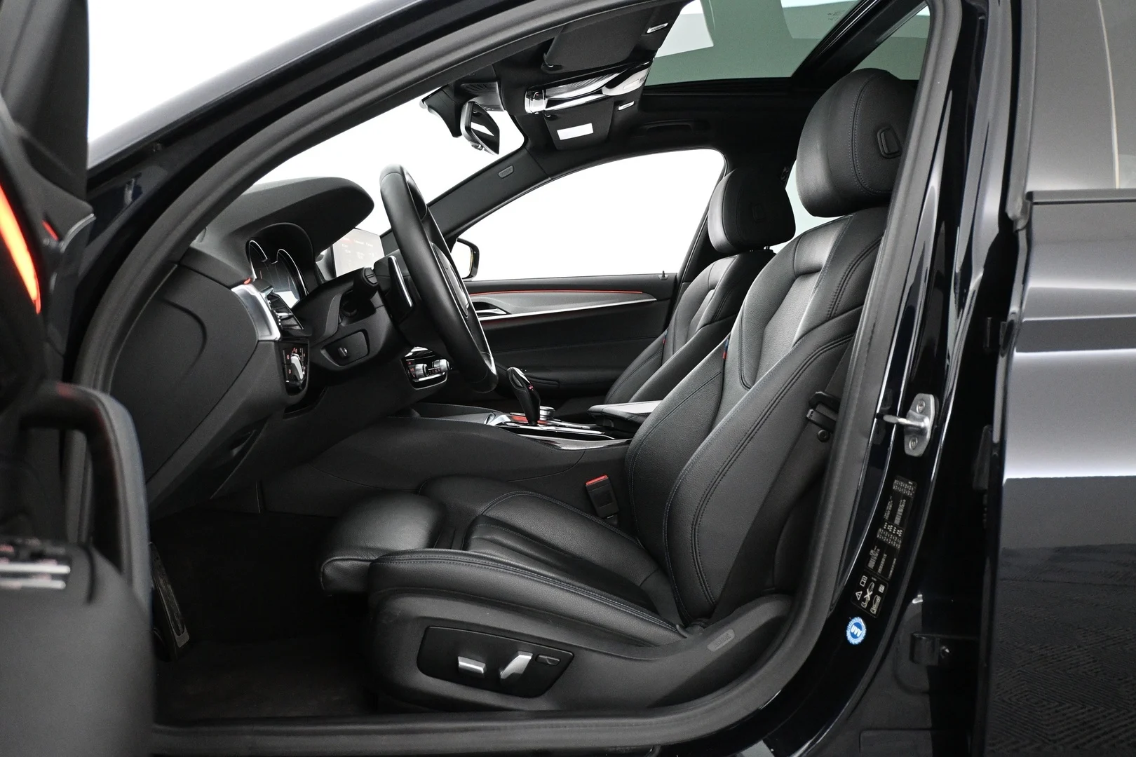 Car Image - 2u0UkxjcXIIdZLHen0Gx1e