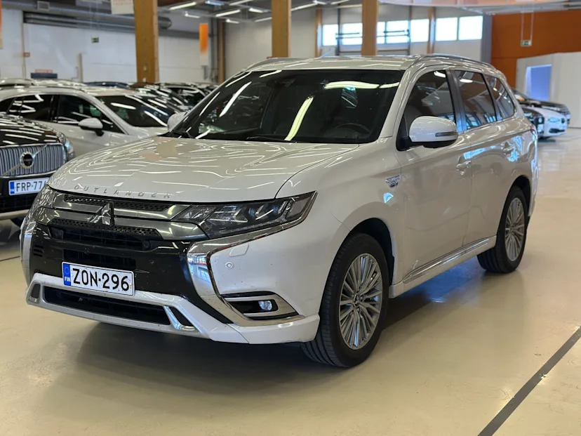 Mitsubishi OUTLANDER PHEV