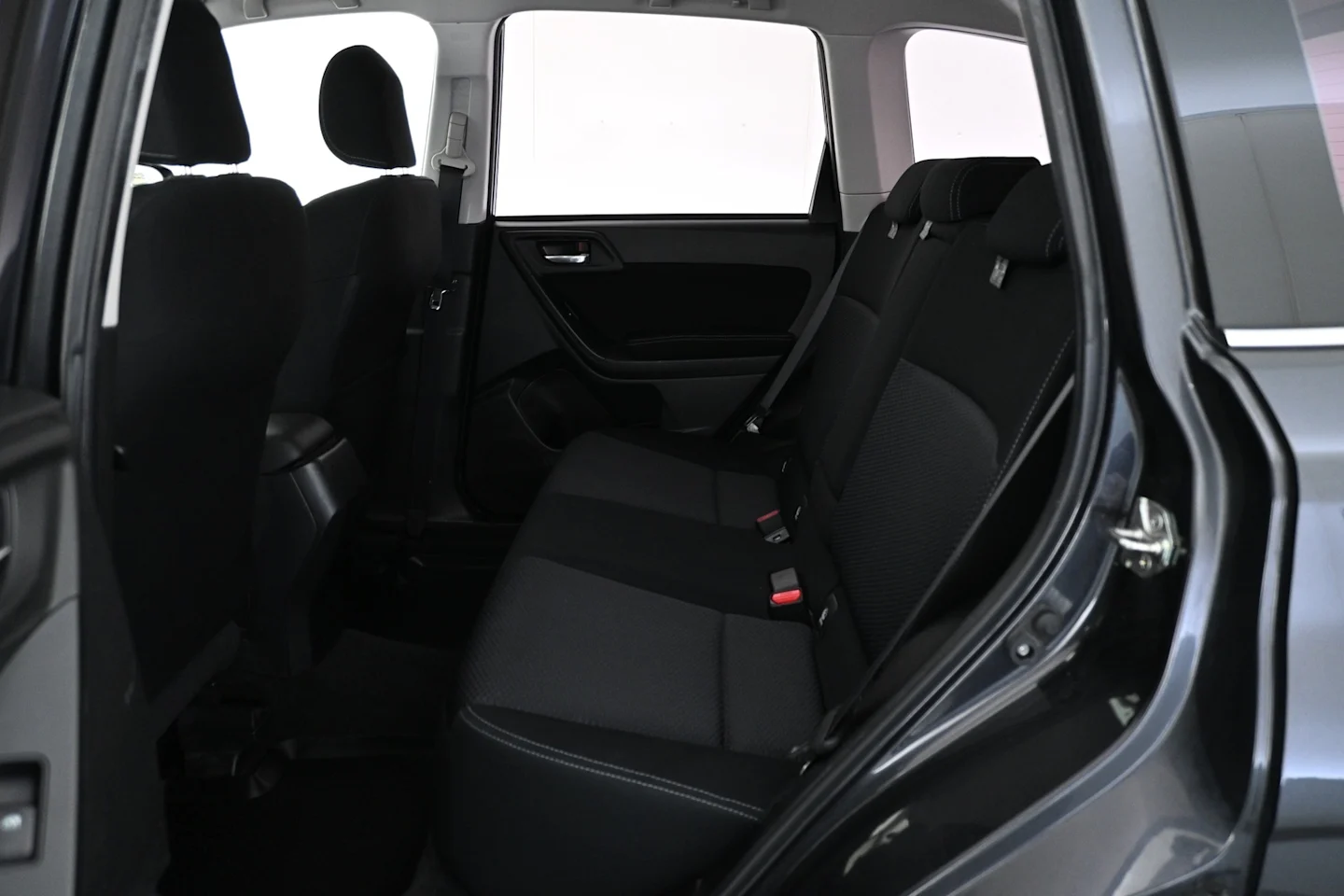 Car Image - 6bHq0j7qBo2t9qx2i3JWOA