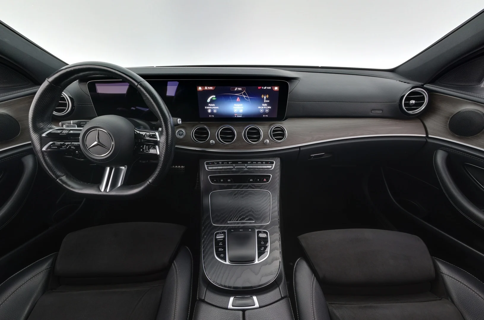 Car Image - 71MffOsjrAcm2Vr70eynYz