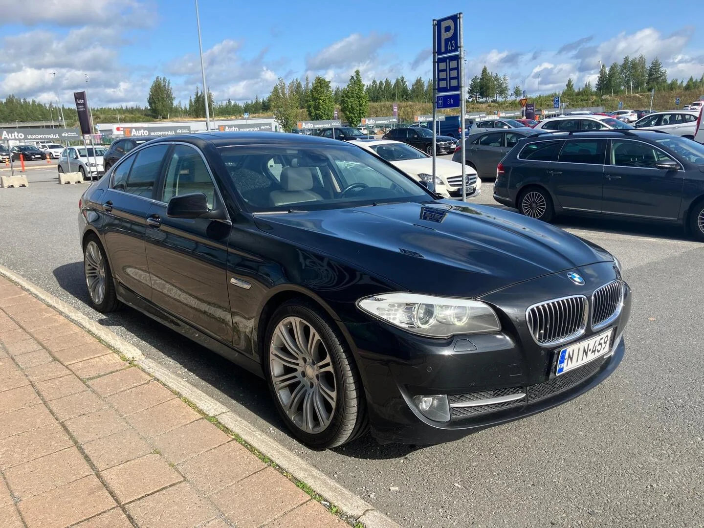 Car Image - 2IUKqYTDwJOGIBfT2Vx3KS