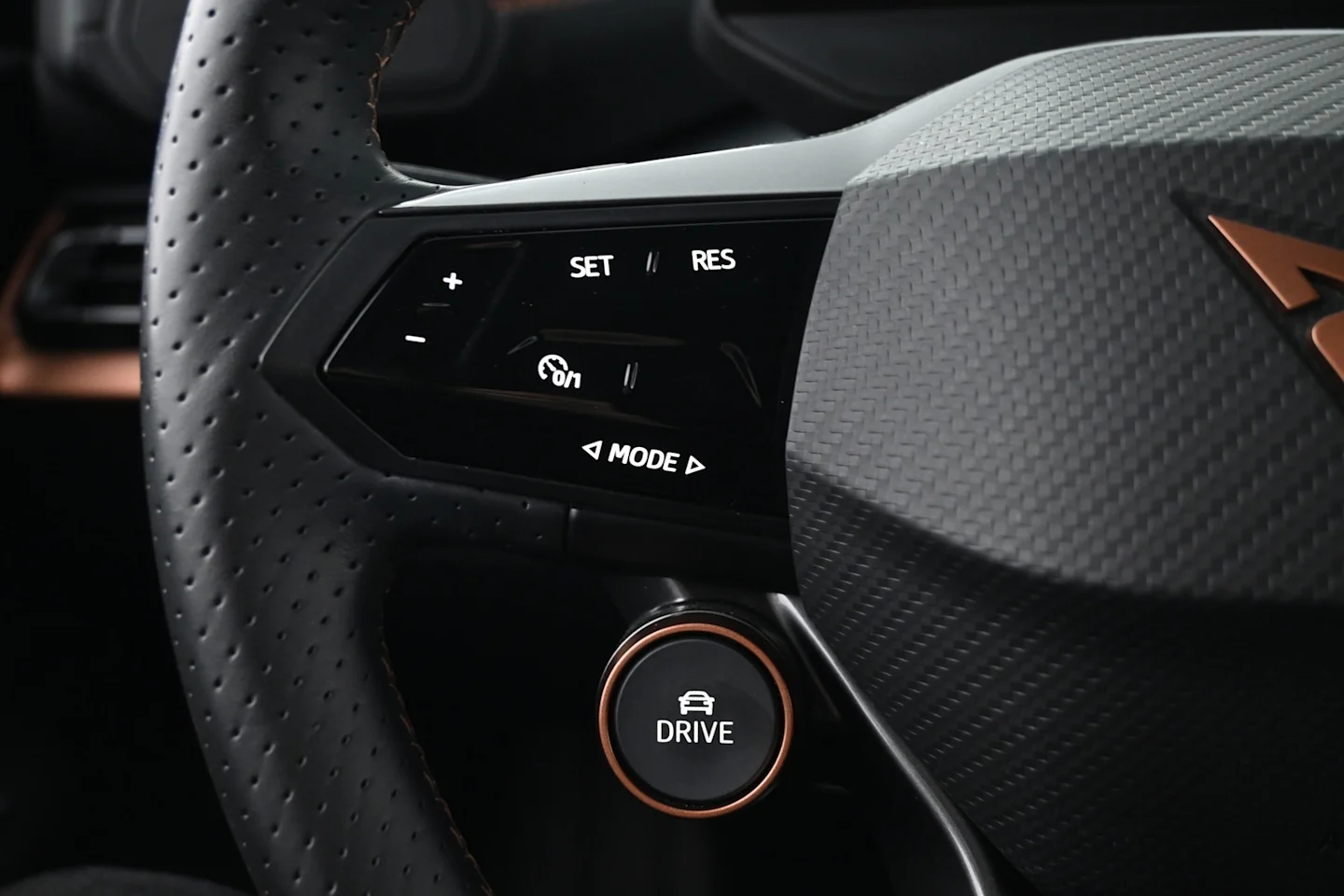 Car Image - 2RqFnVIiqQS1qx4tLwz20S