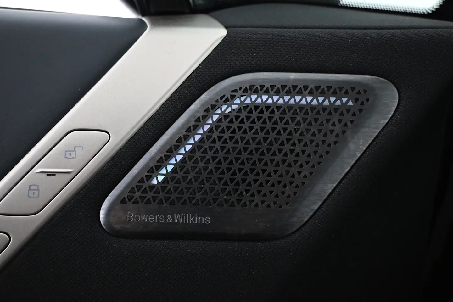 Car Image - 4MZTgLdLMP5NDEuhtI9ymm